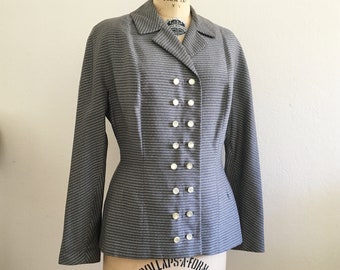 Chaqueta de gabardina a rayas grises y marfil vintage de la década de 1950