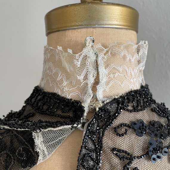 Vintage Victorian Beaded Lace Mourning Collar - image 9