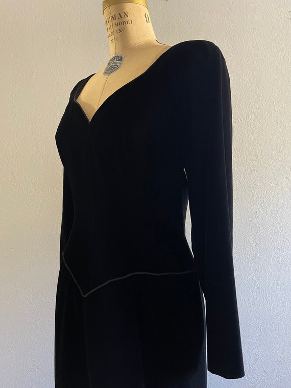 Vintage 80s Black Velvet Victor Costa Dress - Dea… - image 5