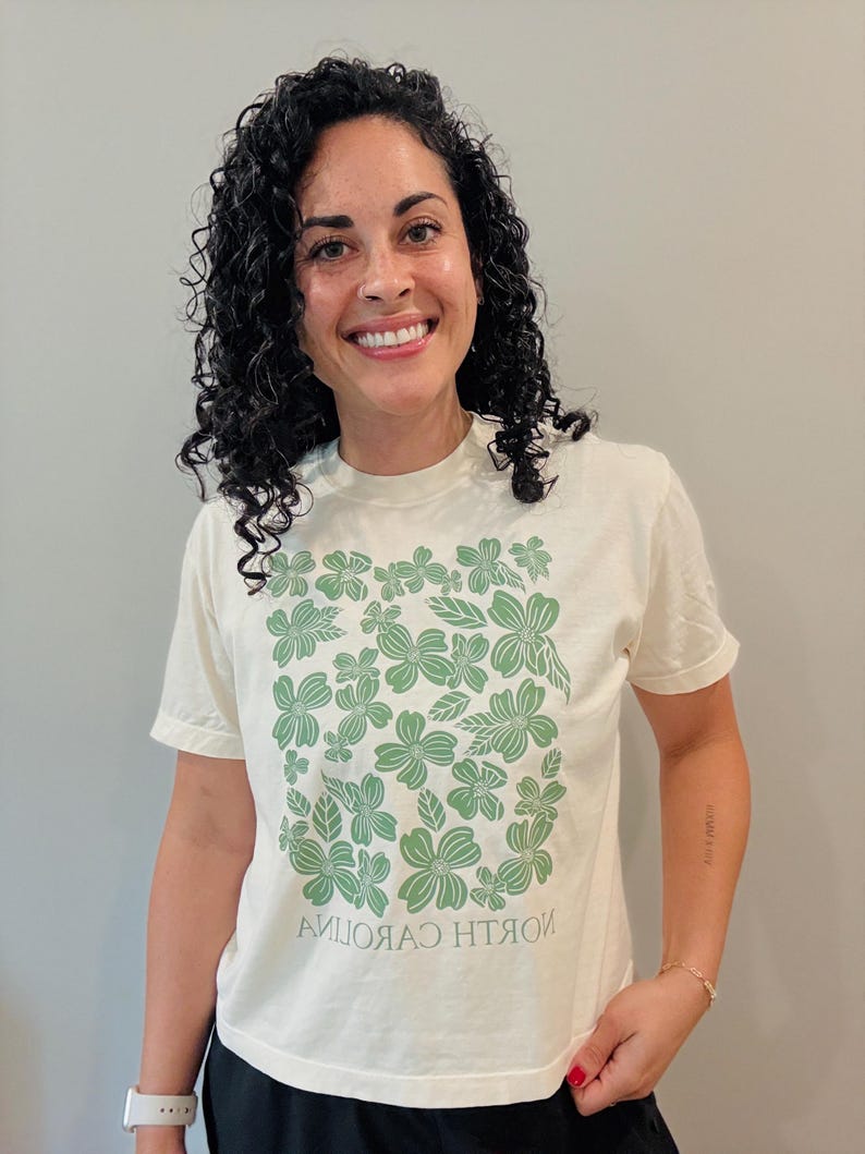 NC Dogwood Cropped T-Shirt: Comfort Colors North Carolina Tee cream & sage