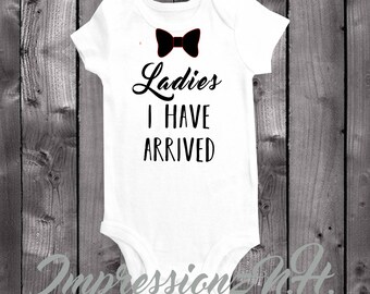 śmieszne Onesie-Panie dotarłem, Baby Body Funny, nowy Baby Boy przyjazd, Itsa Boy