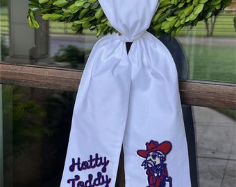 Bufanda/banda con corona bordada de Mississippi para el día del partido