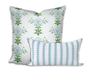 Windsor Cottage Blumenblock Druck blau grün weiß Leinen Baumwolle britische Blumen UK Kissen Mughal Löwenzahn Blockdruck grün blaues Kissen