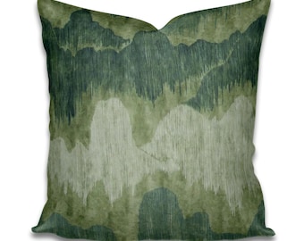 Cuscino Cascadia Jadestone Kelly Wearstler cuscino verde oliva cuscino in lino avorio verde italia e oliva