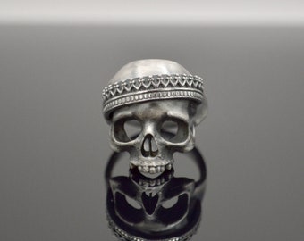 Skull ring sterling silver "King Arthur"