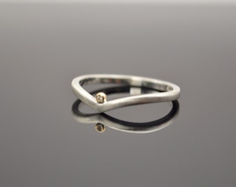 Fine ring made of 925 silver and 750 gold setting with brilliant - handmade