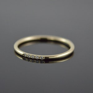 Fine gold ring with diamonds