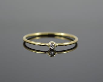 Fine 585 gold ring with diamond "Goldie"