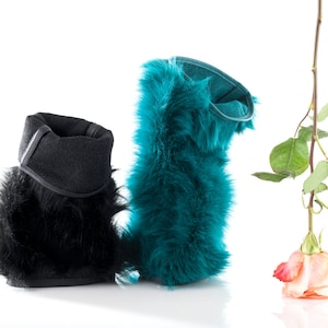 Decoration for your home or office / fake fur vase coat or stylish decoration, Wild Thing – Nero