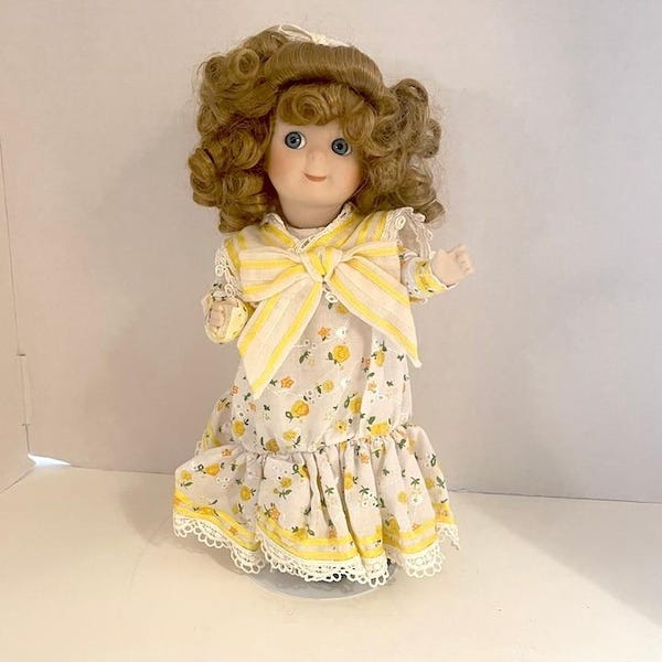 1998 Collectible Concepts Googly Face Rare Bonnie Sue Porcelain Doll