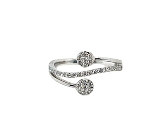 18K White Gold Diamond Cluster Ring: 0.33 Carat Round Brilliant, Size 7