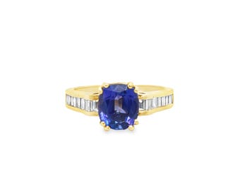 18K Yellow Gold Tanzanite and Diamond Ring
