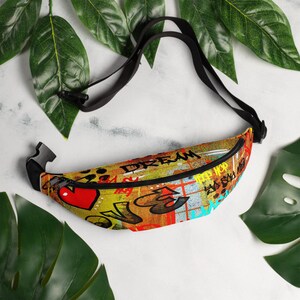 Graffiti fanny shop pack