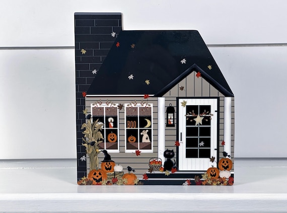 Mini Halloween House Shelf Sitter: Jack o' Lanterns Theme by Pat Isaac