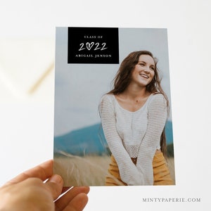 Modelo de anúncio de formatura, cartão postal de graduação com foto mínima, cartão editável de fotografia sênior, download instantâneo, Templett, 5x7 #101GA