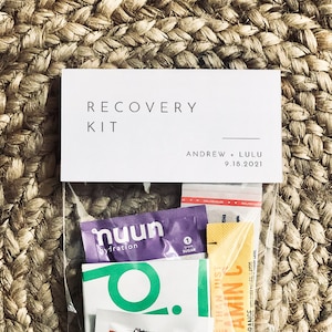 Wedding Recovery Kit Bag Topper Template, Minimalist Hangover Kit Bag Card, Wedding, Bachelorette, Instant Download, Templett #094-102RK