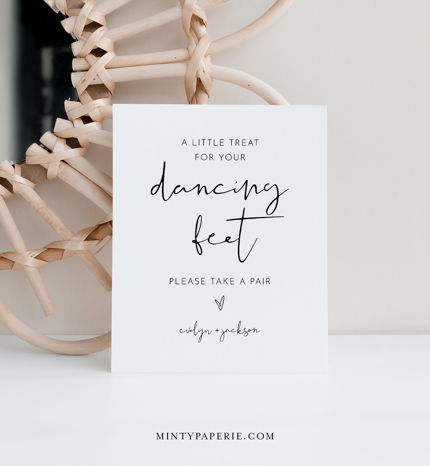 flip-flop-sign-wedding-dancing-feet-sign-minimalist-dance-floor