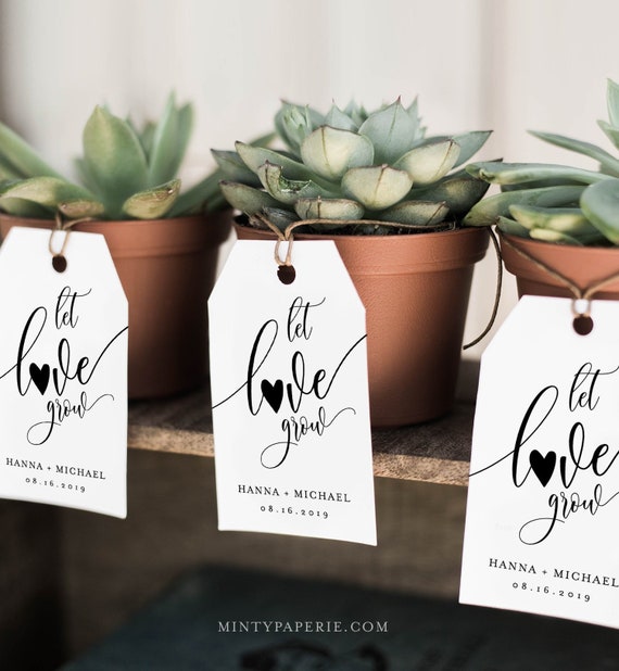 Wreathed In Love Welcome Tags - Forever Wedding Favors