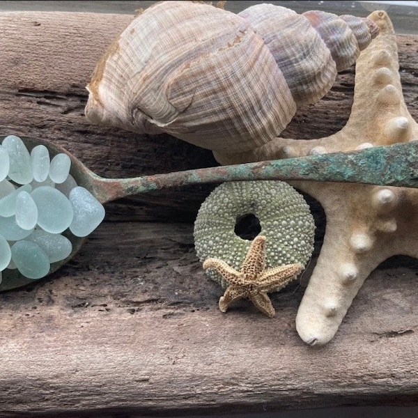 Mermaids spoon full of sugar Stunning scottish sea glass pebbles displayed on a beautiful vintage seaworn spoon with patina effect.