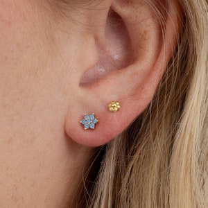 Aquamarine Flower Earrings, Aquamarine Earrings, Dainty Stud Earrings, March Birthstone, 925 Sterling Silver Stud Earrings, Gold Studs, Gift