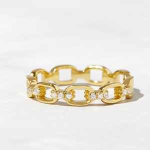 Sierlijke CZ stapelring, gouden minimalistische ring, CZ ring, eenvoudige diamanten ring, Sterling zilveren ring, dunne ring, cadeau voor haar, delicate ring