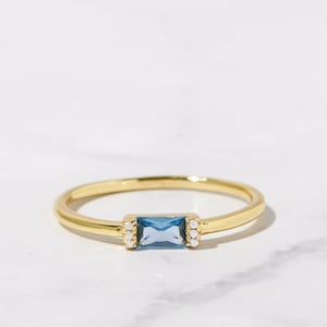 Aquamarine Dainty Baguette Stacking Ring, Gold Minimalist Ring, Simple Aquamarine Ring, Sterling Silver Ring, Thin Ring, Delicate Ring Gift