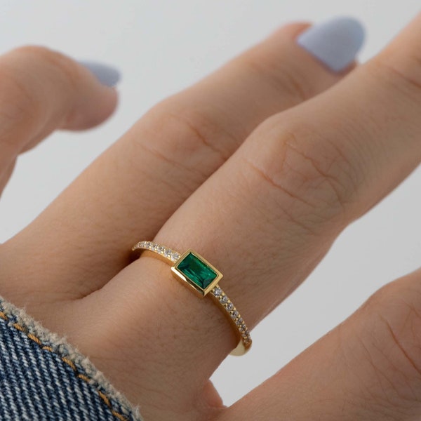 Dainty Simple Emerald Stacking Ring, Baguette Ring, Gold Minimalist Ring, Simple Diamond Ring, Sterling Silver Ring, Thin Ring Delicate Ring