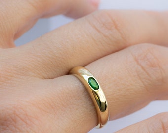 Emerald Dome Ring, Gold Ring, Chunky Ring, Statement Ring, Signet Ring, Dainty Ring, Minimalist Ring, Stackable Ring, Emerald Ring