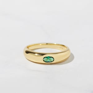 Emerald Dome Ring, Gold Ring, Chunky Ring, Statement Ring, Signet Ring, Dainty Ring, Minimalist Ring, Stackable Ring, Emerald Ring