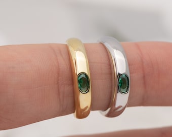 Emerald Dome Ring, Gold Ring, Chunky Ring, Statement Ring, Signet Ring, Dainty Ring, Minimalist Ring, Stackable Ring, Emerald Ring