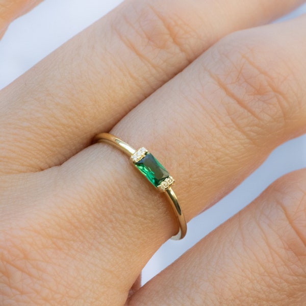 Emerald Dainty Simple Baguette Stacking Ring, Gold Minimalist Ring, Simple Emerald Ring, Sterling Silver Ring, Thin Ring, Delicate Ring Gift