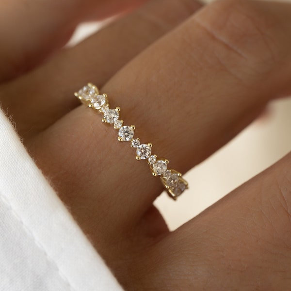 Eeuwigheid ring sierlijke diamant stapelen gouden minimalistische ring CZ ring eenvoudige diamanten ring zilveren ring cadeau voor haar delicate ring eeuwigheid band