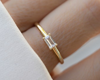 Baguette Ring, Dainty Stacking Ring, Emerald Cut Ring, Gift for Her, Engagement Ring, Dainty Ring, Diamond Ring, Emerald Cut Ring, Gold Ring