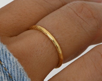 Zierlicher Ring, Stapelringe, Gold Minimalist Ring, Stapelbare Ringe, Sterling Silber Ring, Ringe, Geschenk für Sie, Einfacher Ring, Ringe für Frauen