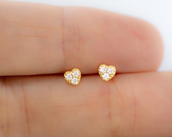 Tiny Heart Stud Earrings, Tiny Studs, Tiny Ear Studs ,Minimalist Earrings, Heart Earrings, Tiny Stud Earrings, Dainty Earrings, Gift for Her