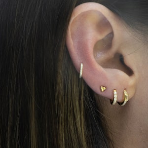 6 mm diamanten Huggie-oorbellen, kraakbeenoorbellen, kraakbeenringen, Gold Huggies, helix-hoepels, kleine hoepel, kraakbeenpiercing