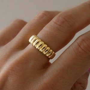 Statement Ring, Gold Ring, Fluted Ring, Minimalist Ring, Ribbed Ring, Silver Ring, Gift for Her, Sterling Silver Ring, Rings for Women