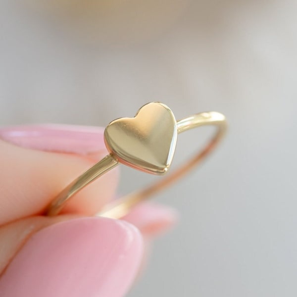 Minamalist Heart Ring, Sterling Silver Heart Ring, Gold Heart Ring, Promise Ring, Gift for Her, Love Ring, Dainty Ring, Stacking Ring
