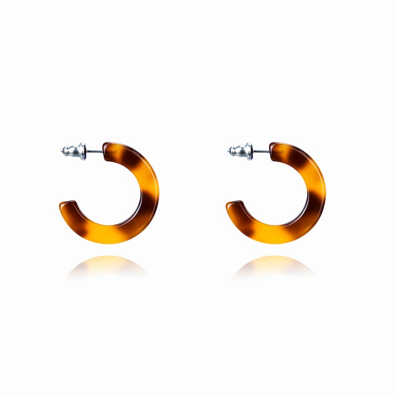 Tortoise Hoop Earrings Small Tortoise 25 mm Hoop Earrings Small Hoops Acetate Earrings Resin Jewelry Tortoise Jewelry Boho Jewelry image 4