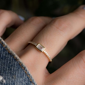 Dainty Baguette Stacking Ring, Baguette Ring, Gold Minimalist Ring, Simple Diamond Ring, Sterling Silver Ring, Thin Ring, Delicate Ring
