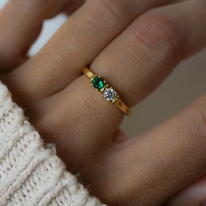 custom birthstone ring