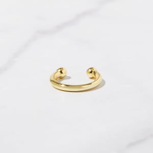 Minimalist Ear Cuff, Dainty Ear Cuff, Minimalist Ear Cuff, No Piercing Ear Cuff, Tiny Ear Cuffs, Conch Ear Cuff, Fake Piercing, Ear Wrap