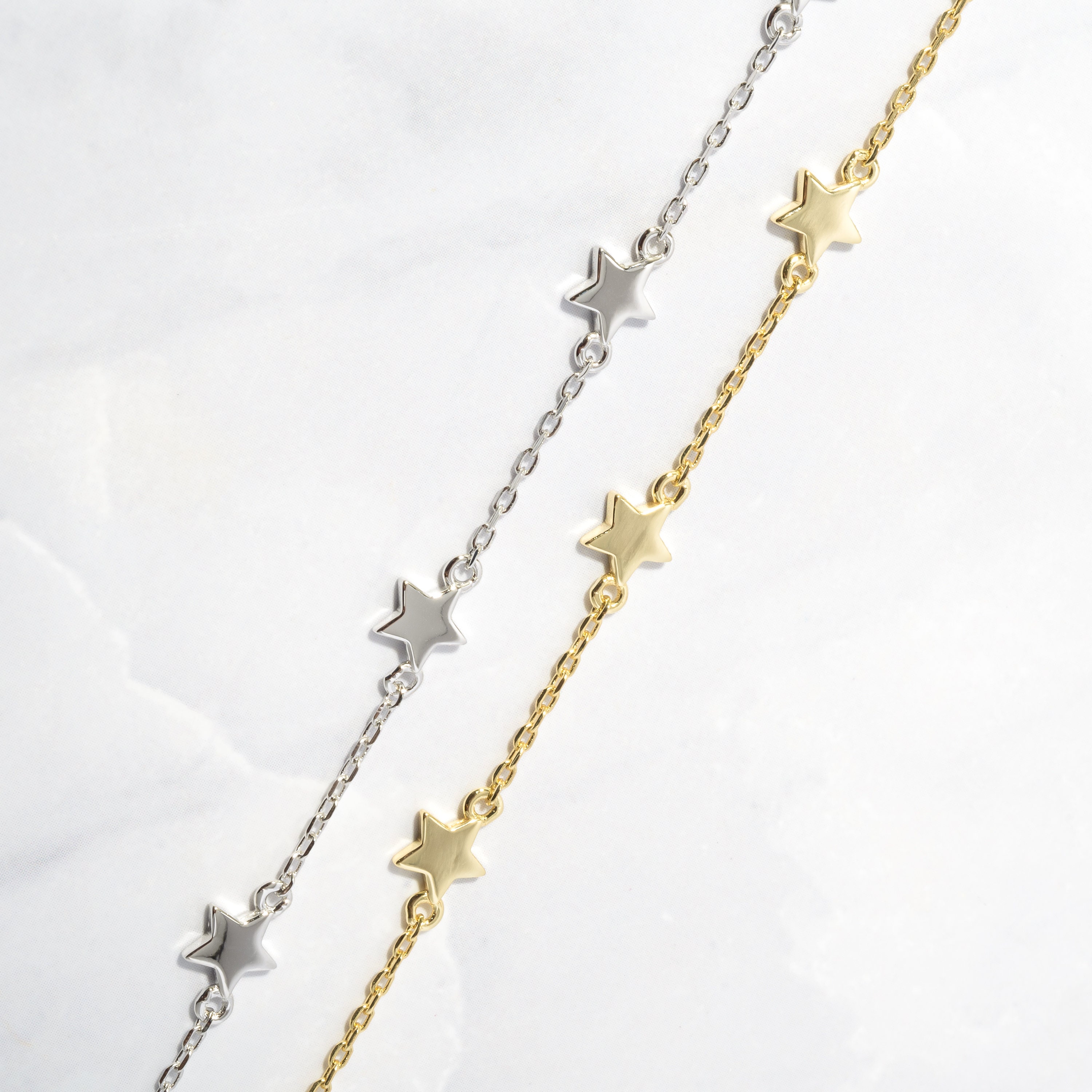 ♡STAR JEWELRY♡BRACELET Star Bracelet, Star Jewelry, Charm Bracelet, Dainty Bracelet
