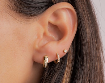 Diamond Huggie Earrings, Small Hoop Earrings, Dainty Earrings, Minimalist Earrings, Gift for Her, Gold Hoop Earrings, Huggie Hoop Earrings