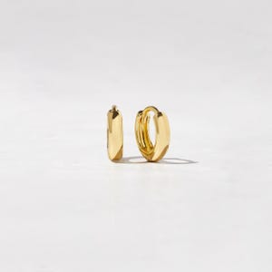 Small Gold Hoop Earrings Gold Huggie Earrings Small Hoop Earrings Silver Small Hoop Earrings Rose Gold Hoops Earrings Bridesmaid Gift