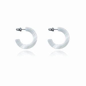 Tortoise Hoop Earrings Small Tortoise 25 mm Hoop Earrings Small Hoops Acetate Earrings Resin Jewelry Tortoise Jewelry Boho Jewelry image 5