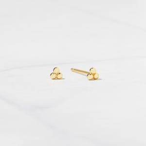 Tiny Earrings, Tiny Stud Earrings, Minimalist Earrings, Cartilage Ear Stud, Dainty Earrings, Tragus Earrings, Delicate Earring, Tiny Studs
