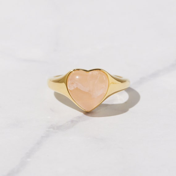 Rose quartz heart ring deals