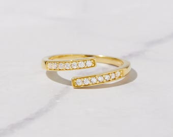 Spiral Ring, Dainty Diamond Stacking Ring, Gold Minimalist Ring, CZ Ring, Simple Diamond Ring, Silver Ring, Gift for Her, Delicate Ring