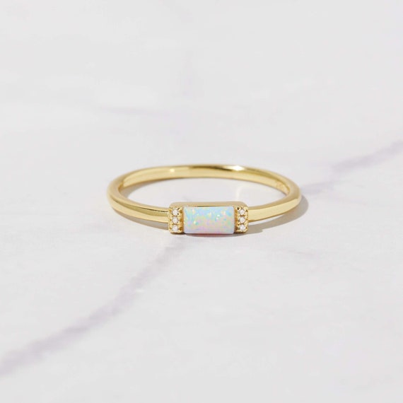 Opal Ring Baguette Ring zierliche Opal Ring Minimalist Ring Stapel Ring Oktober Geburtsstein Ring Geschenk fur sie Etsy